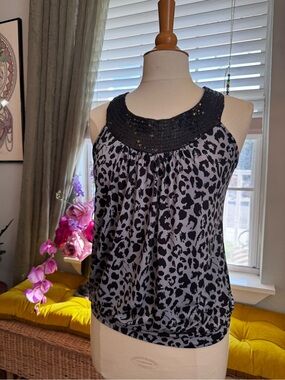True Y2K Black Gray Leopard Print Sleeveless Top with Embellished Sequin Collar
